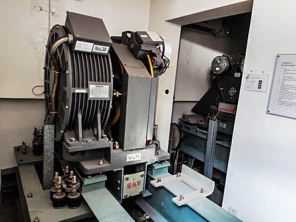 上海市仁恒河濱城3期電梯減震器效果好，電梯噪音問題整改完畢