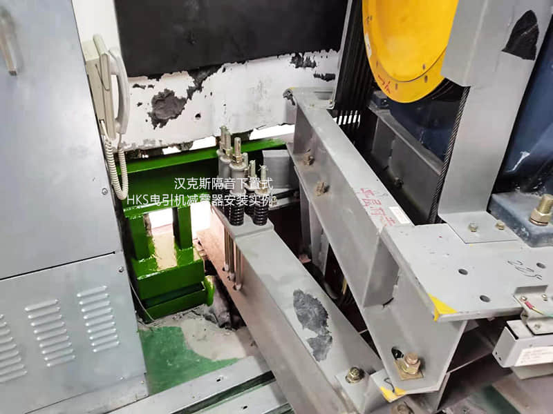 電梯緩沖器是減振器么？電梯減振器與緩沖器的區(qū)別在哪？